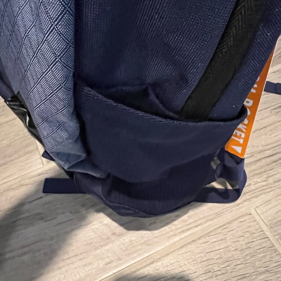 Eagle Creek Wayfinder Backpack 20L - NEW - Picture 9 of 12